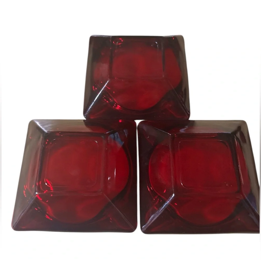 Vintage Ruby Red Ashtrays - Picture 2 of 3